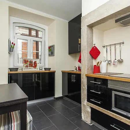 Appartement Remodeled Historic In Bairro Alto