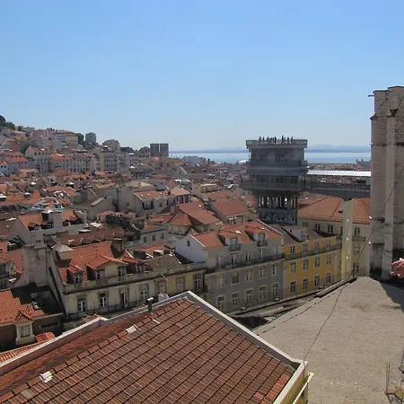 Remodeled Historic In Bairro Alto *