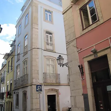 Remodeled Historic In Bairro Alto