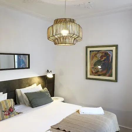 Lägenhet Remodeled Historic In Bairro Alto