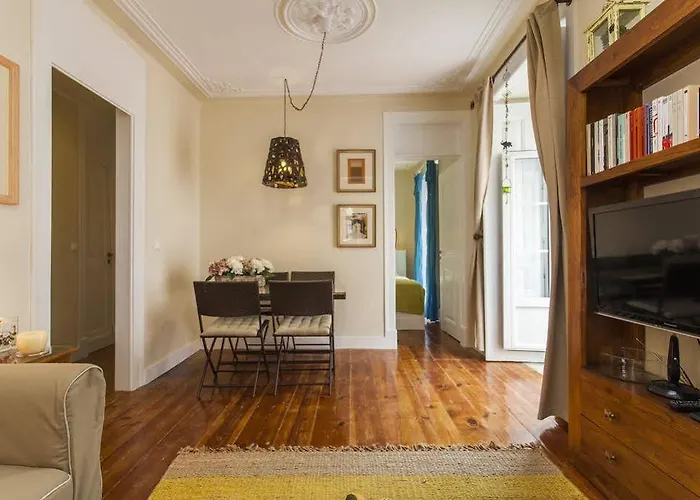 Remodeled Historic In Bairro Alto شقة *