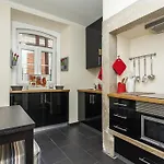 Daire Remodeled Historic In Bairro Alto