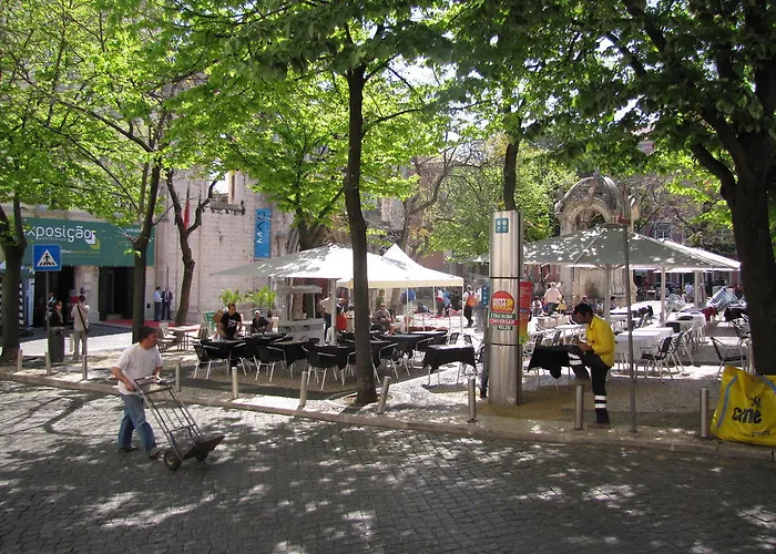 Remodeled Historic In Bairro Alto